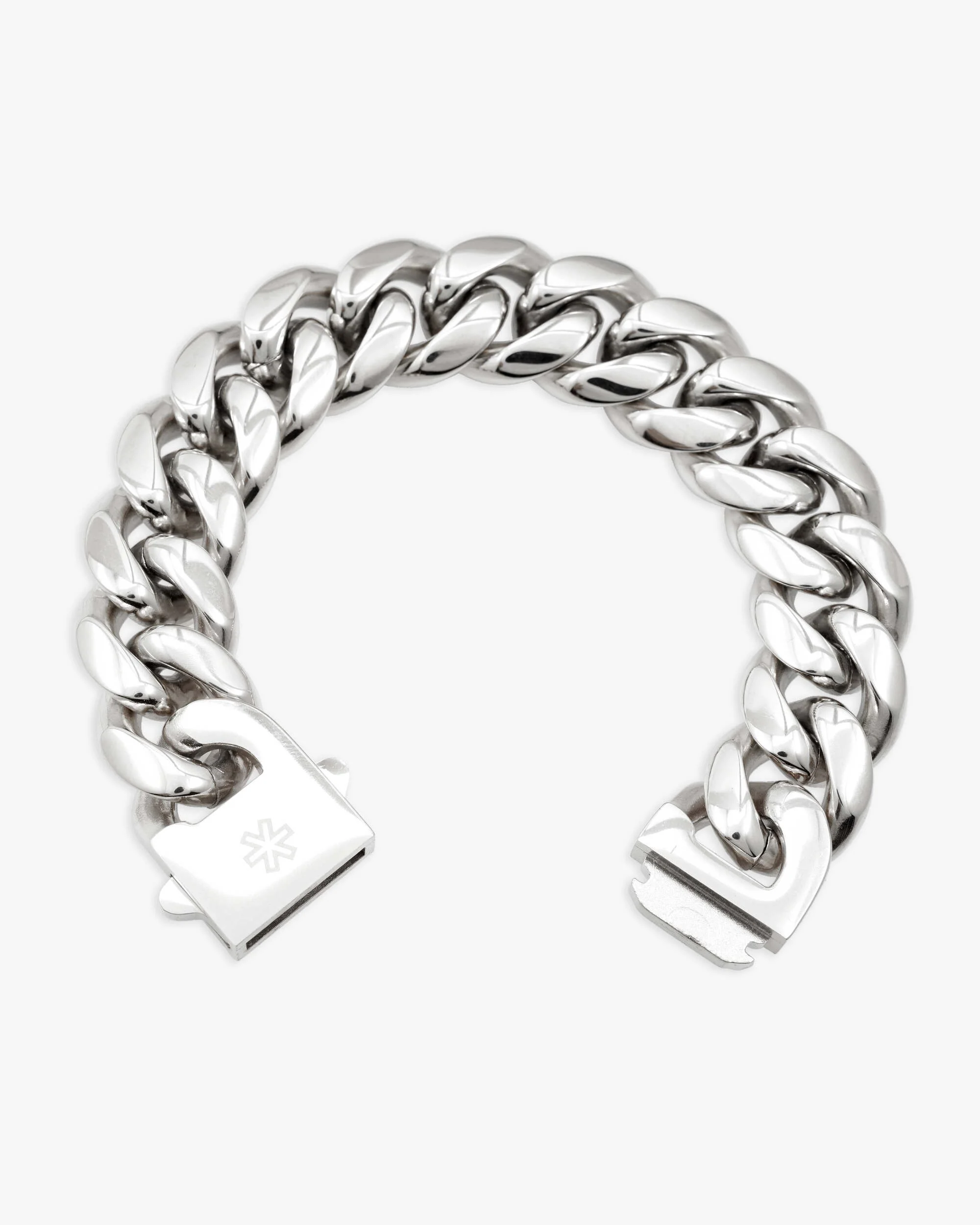 18MM Cuban Link Bracelet Silver - Image 4