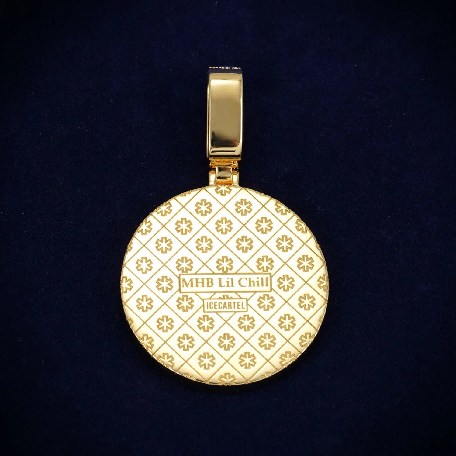 Custom Moissanite "MONEY HABBITS" Circle Pendant 14K Gold - Image 3