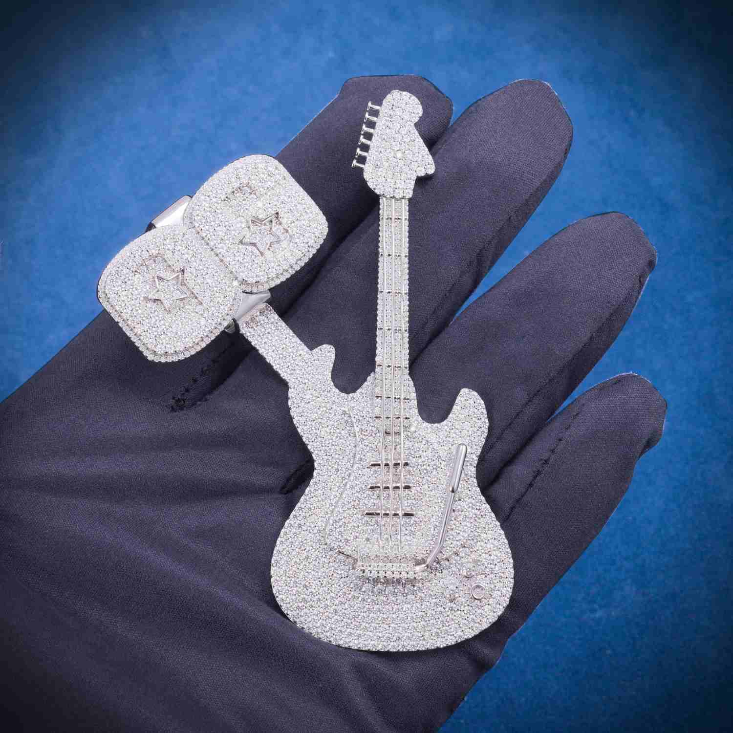 "GUITAR" Custom Moissanite Pendant 14K Gold - Image 4