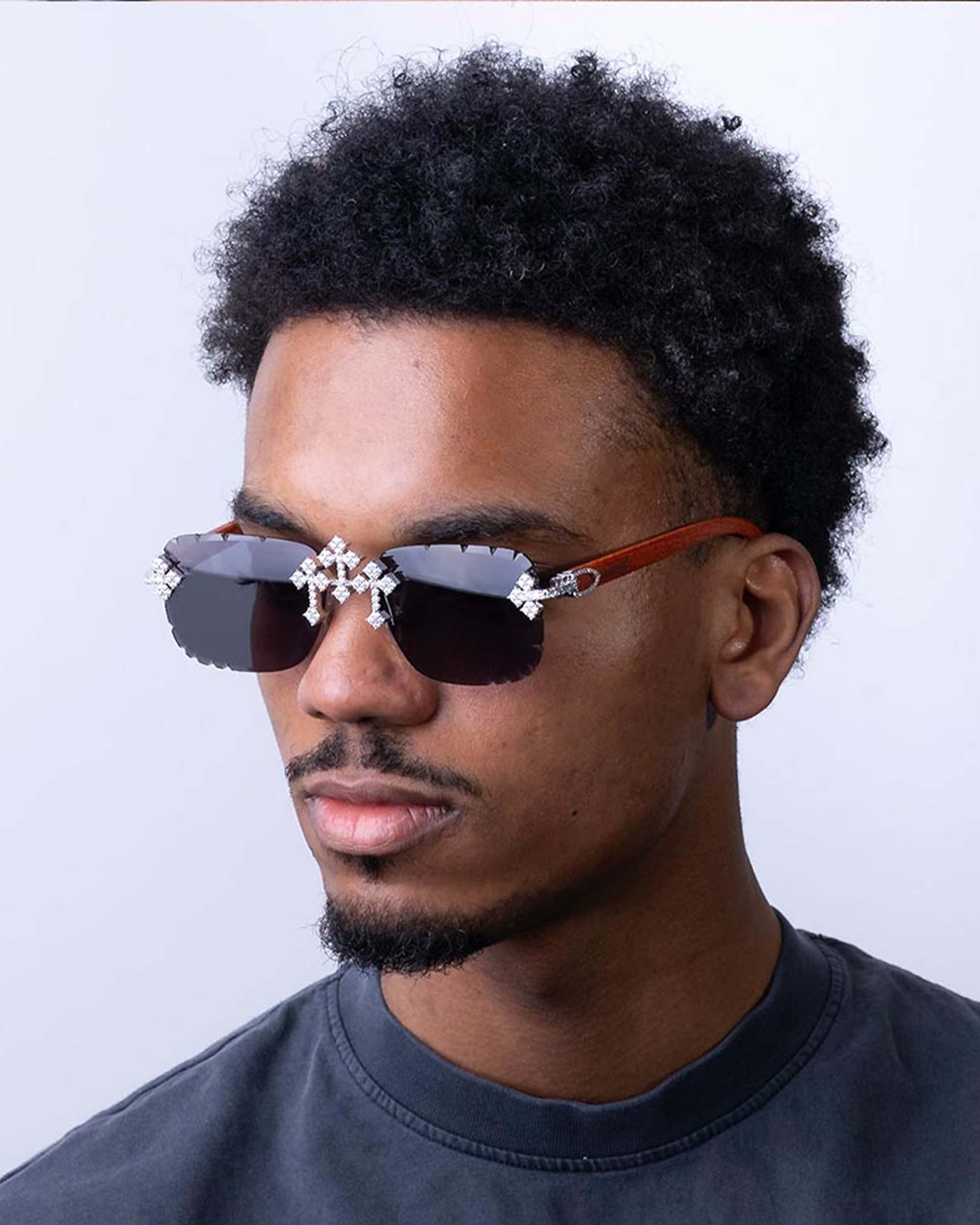 Moissanite Fleuree Cross Sunglasses 14K Gold - Image 6