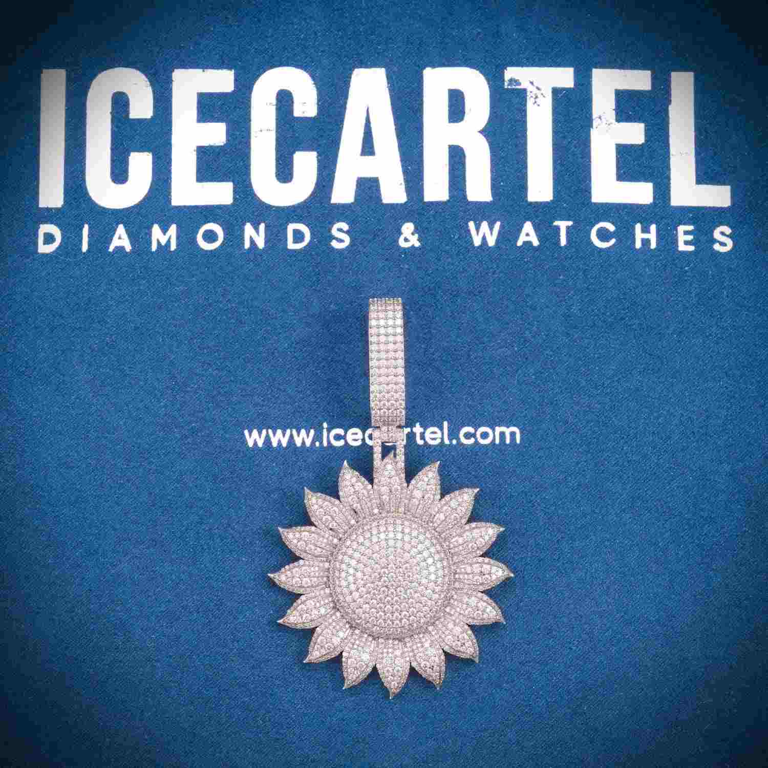 "SUNSHINE" Custom Moissanite Pendant 14K Gold - Image 4