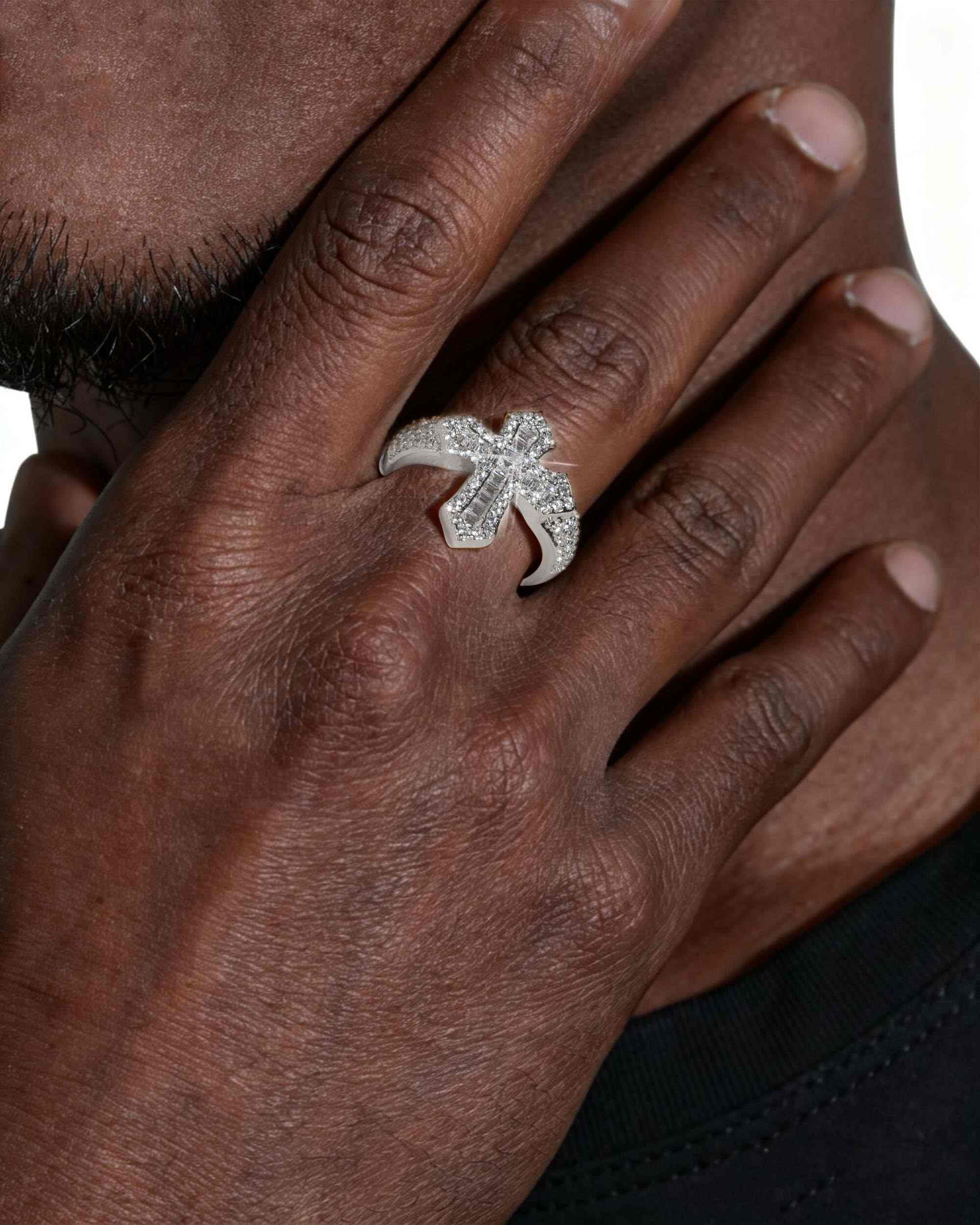 VVS Gothic Cross Ring 14K Gold - Image 2